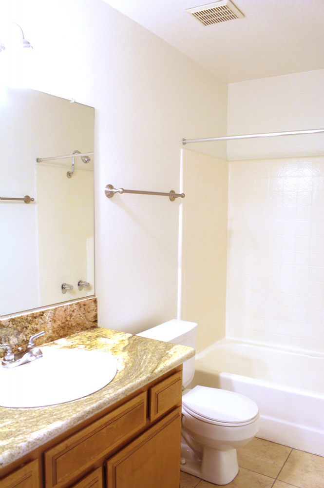 This 1 bed model 4 photo can be viewed in person at the Rose Pointe Apartments, so make a reservation and stop in today.